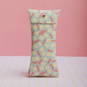 Handgemaakt brillenhoes bacon & ei mint brillenkoker